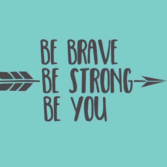 Meet your Posher, Find Your Fashion - Picture 1 of 2